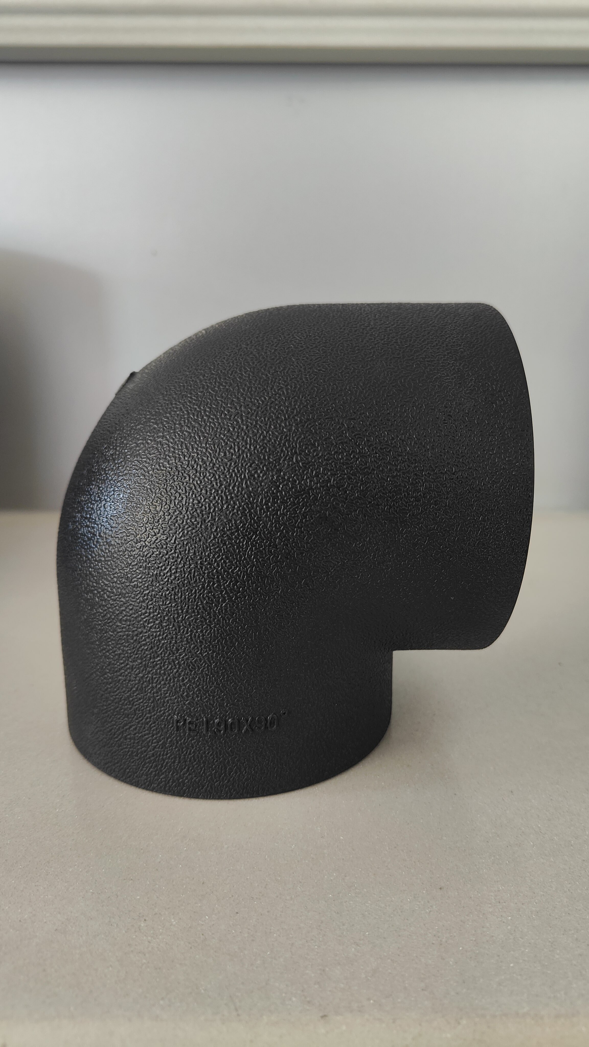 PE hot melt pipe fittings